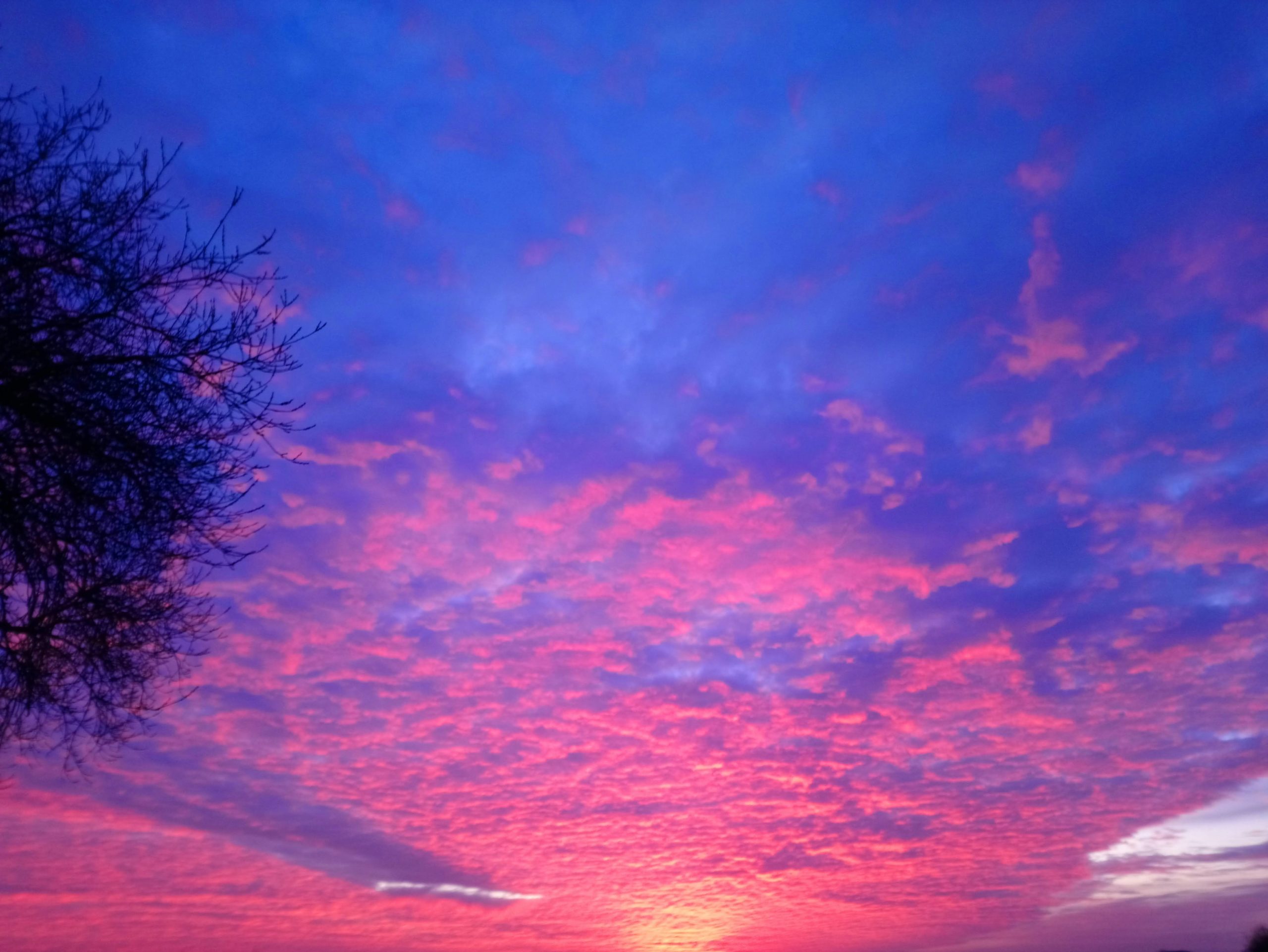 sunrise milton under wychwood