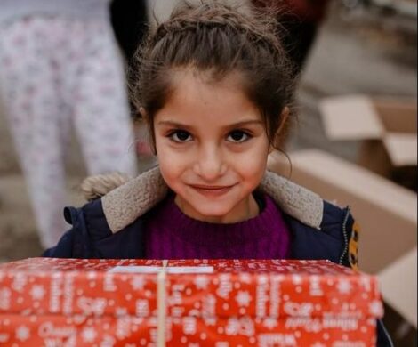 girl with shoebox